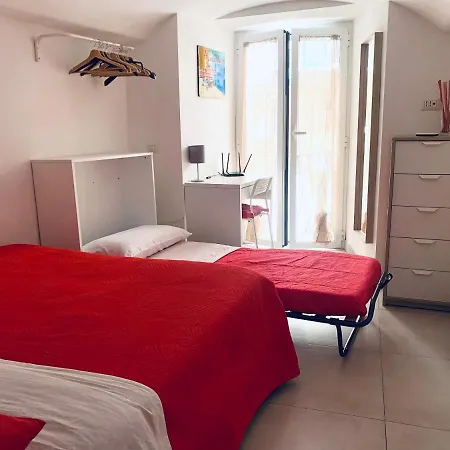 La Casetta Su Spaccanapoli Ferienhaus